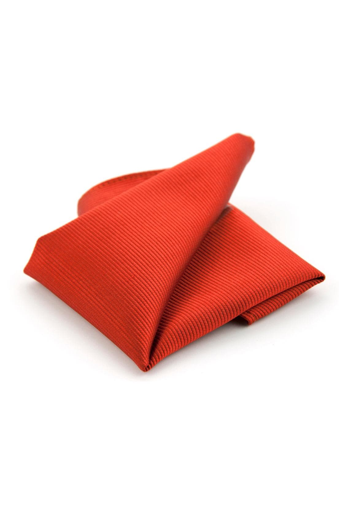 Pochet zijde brique in a striking red color, featuring a textured ribbed design.